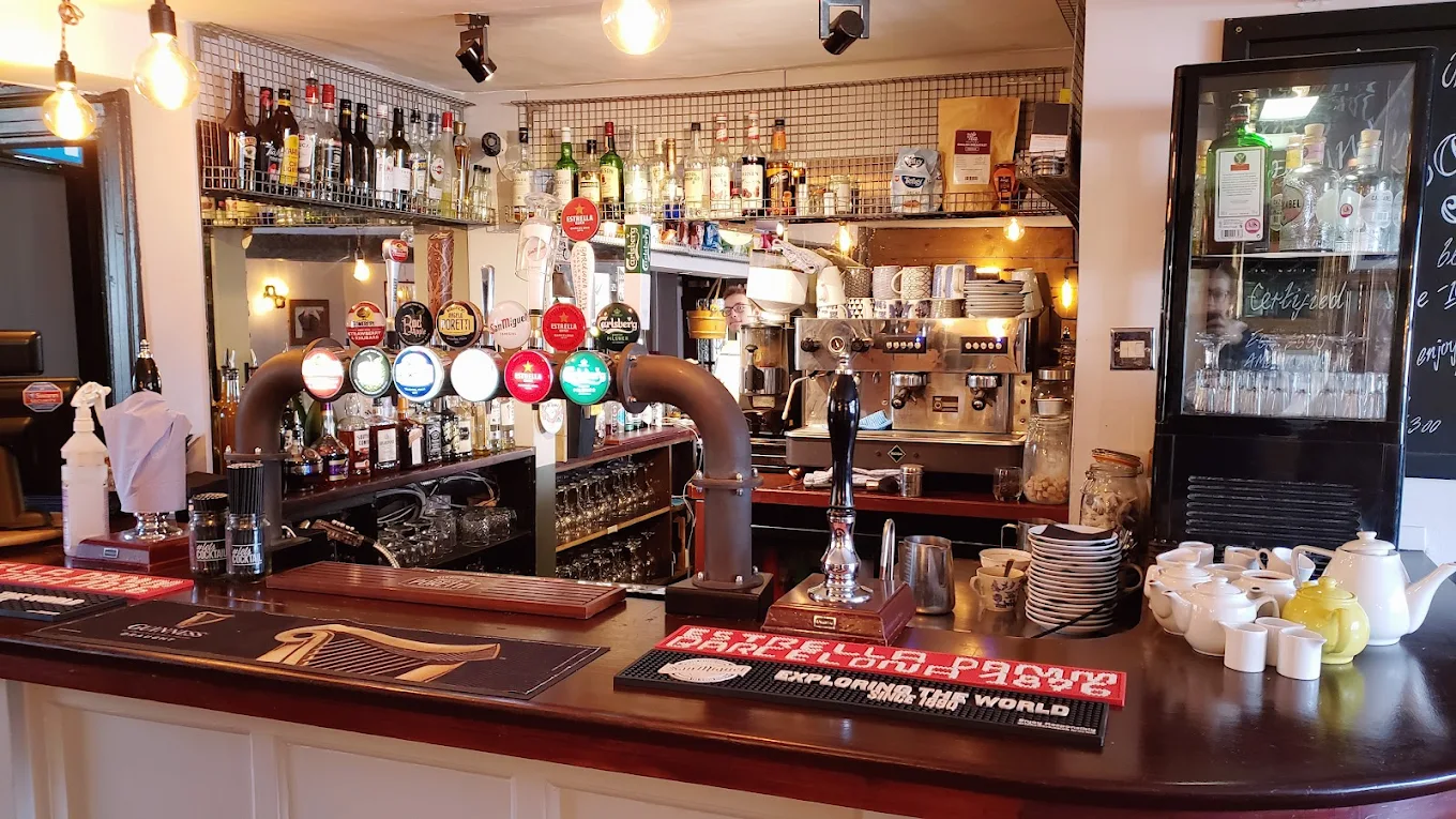 The Italian Greyhound — photo 2